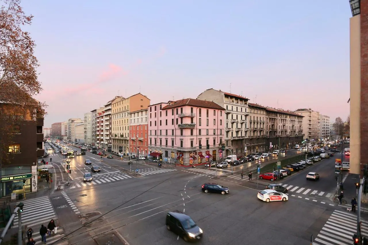 Rio Central Apartment Mediolan 0*,  Włochy